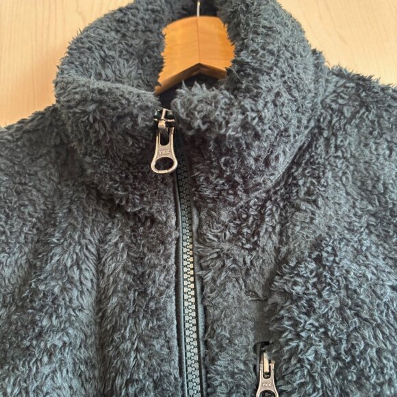 Uniqlo Womens XS X-Small Medium Weight Green Vest Full Zip Sherpa Winter GUC - Picture 4 of 8